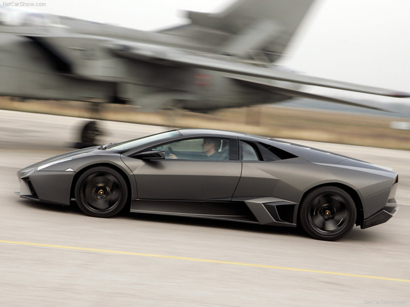 http://img47.xooimage.com/files/e/1/6/lamborghini-reven...paper_09-1539c44.jpg